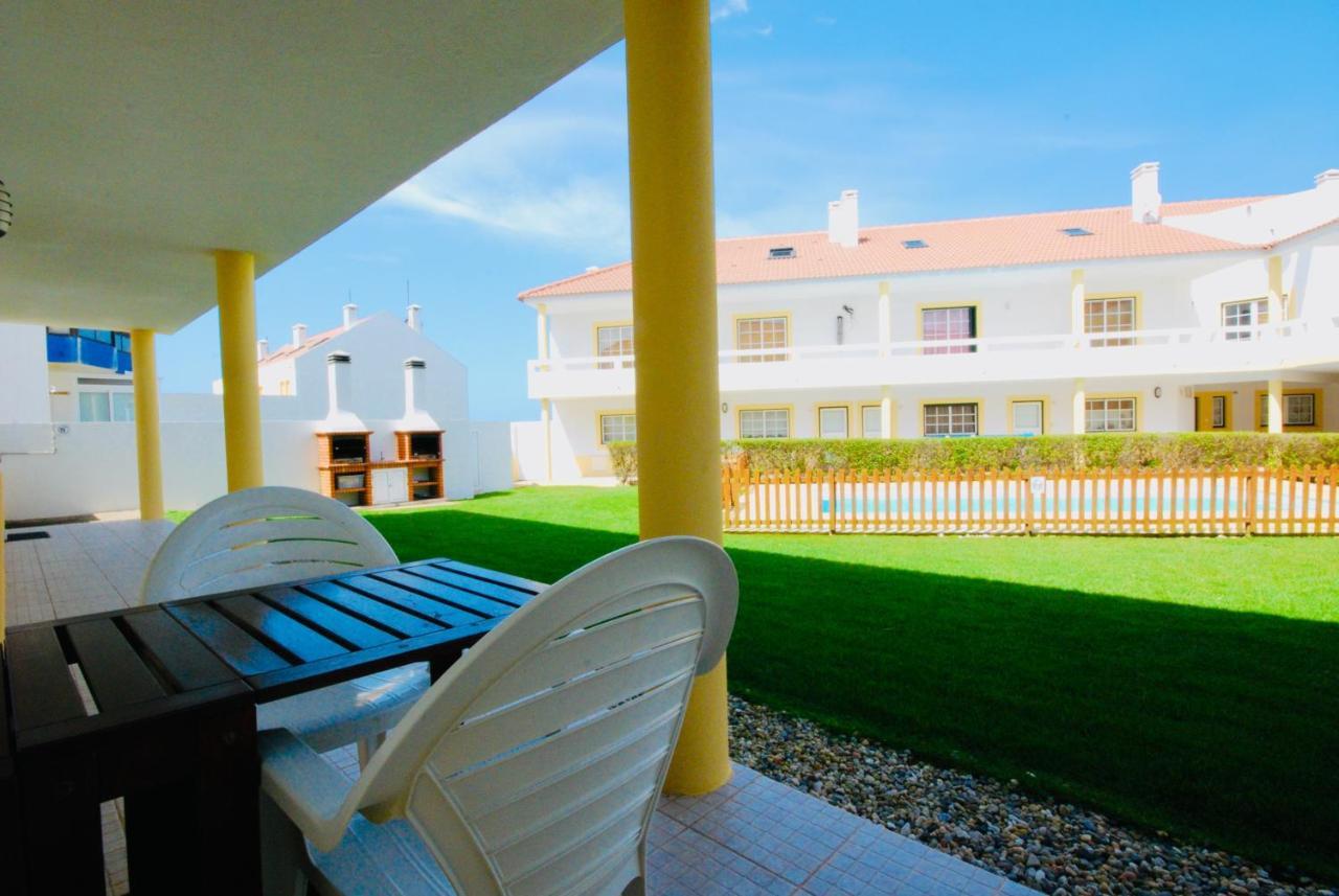 Catarina House - Baleal Beach, Balcony, Pool Фехео Екстериор снимка