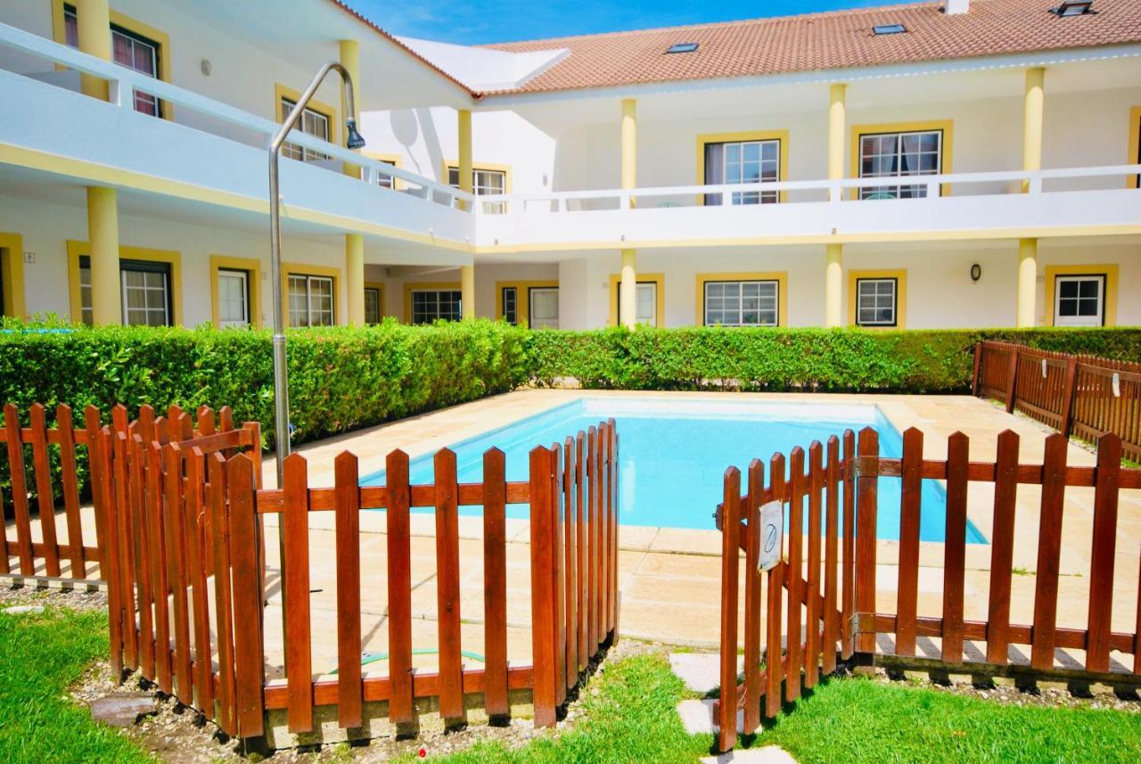 Catarina House - Baleal Beach, Balcony, Pool Фехео Екстериор снимка